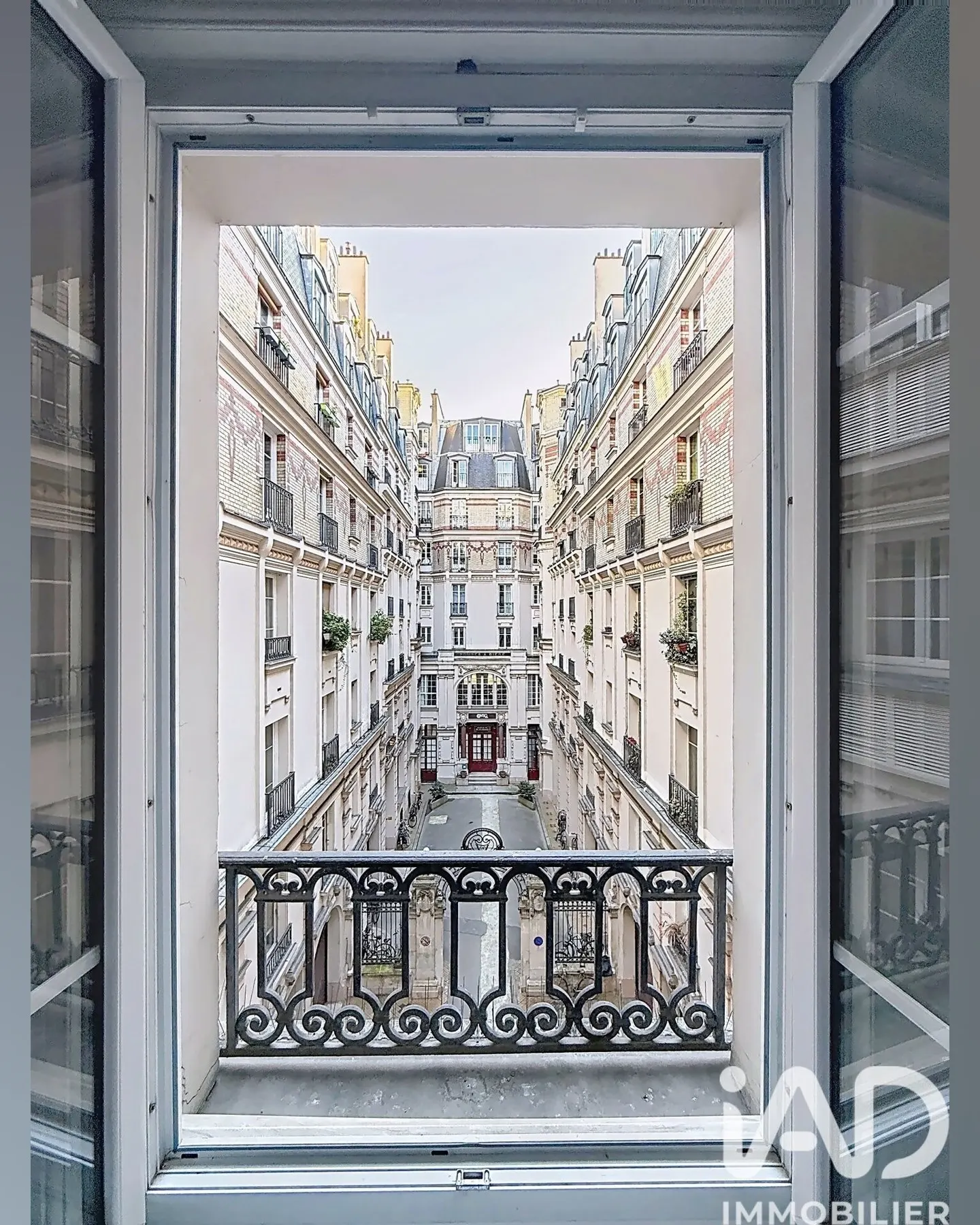 Vue Parisienne Cour Intérieure